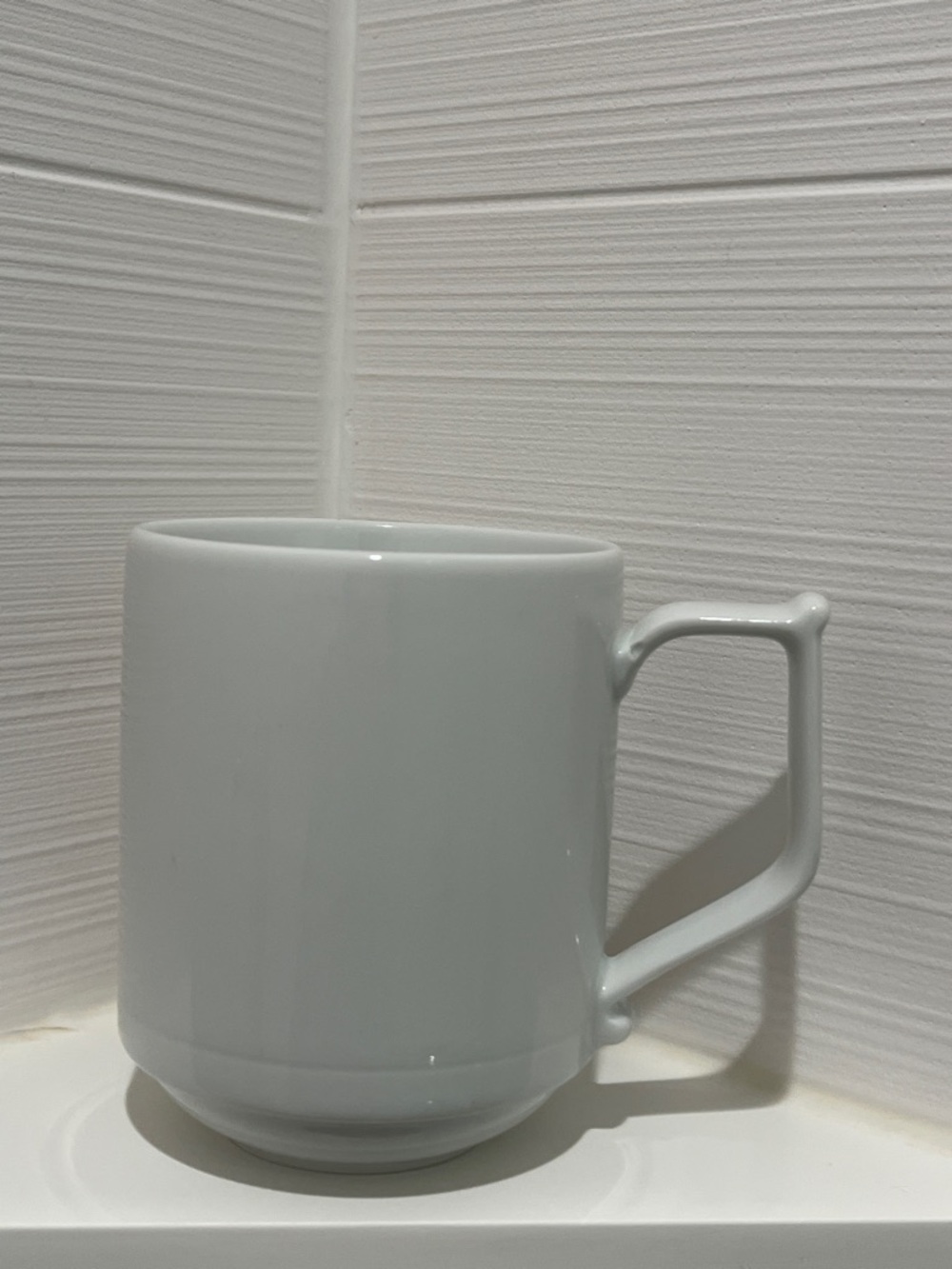 Varick Café Porcelain Bowl & Rene Orzorio Mug White Gloss Porcelain - Picture 5 of 12